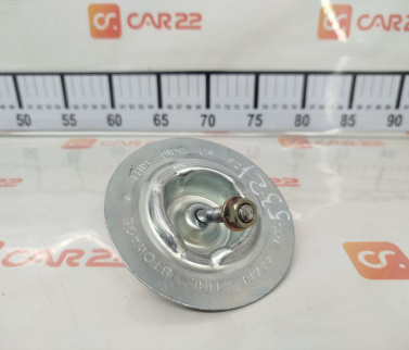 болт крепления запасного колеса