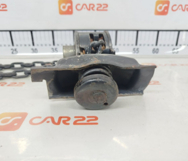 крепление запасного колеса