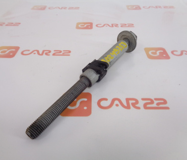 болт крепления запасного колеса