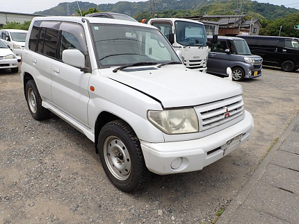Mitsubishi Pajero IO