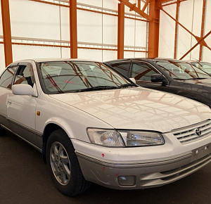 Toyota Camry Gracia