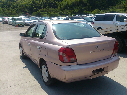 Toyota Platz