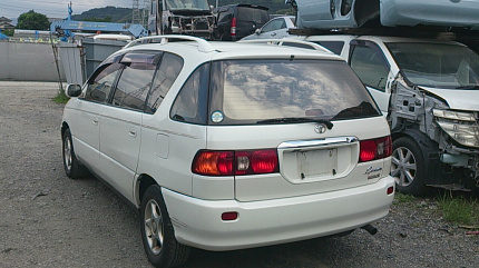 Toyota Ipsum