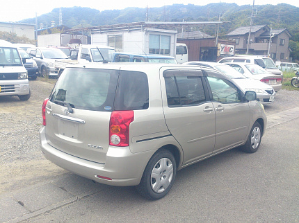 Toyota Raum