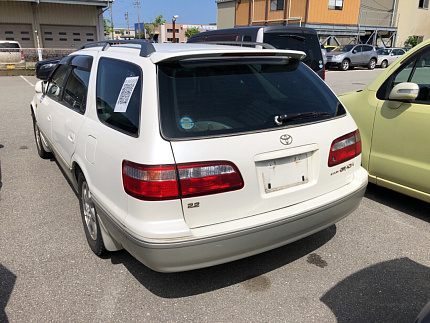 Toyota Camry Gracia Wagon