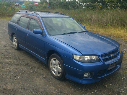 Nissan Avenir