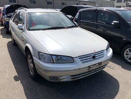 Toyota Camry Gracia Wagon